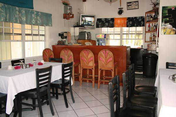Nathan'S Lodge Kemps Bay エクステリア 写真